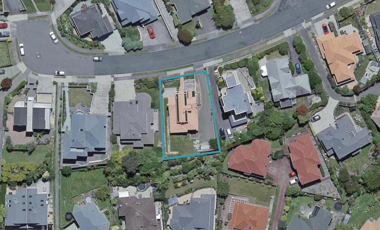 17 Derry Hill, Churton Park, Wellington - Carousel 1