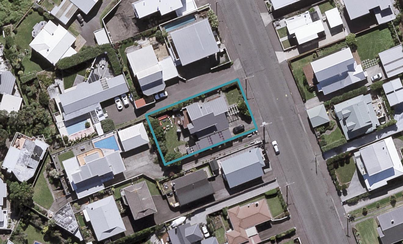 10 Beach Street, Fitzroy, New Plymouth - Carousel 1