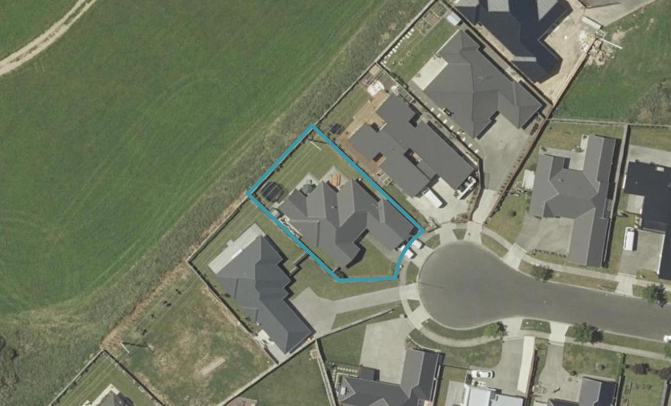 12 St Heliers Grove, Fitzherbert, Palmerston North - Carousel 1