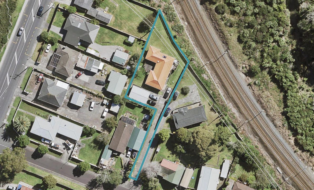 6 Benita Place, Sunnyvale, Auckland - Carousel 1