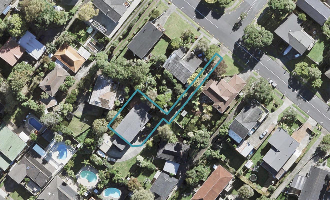100 Sartors Avenue, Browns Bay, Auckland - Carousel 1
