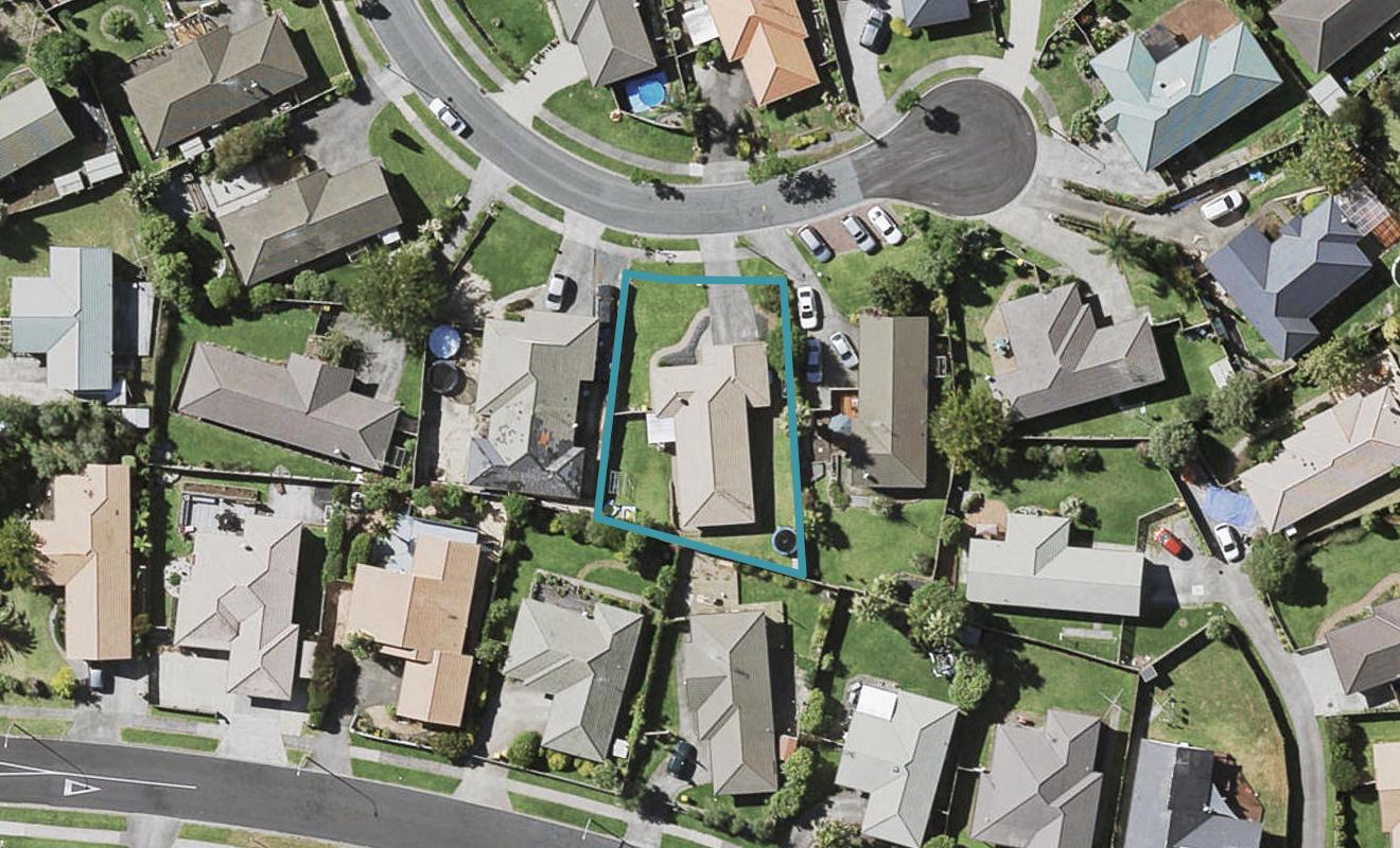 23 Brompton Place, Burswood, Auckland - Carousel 1