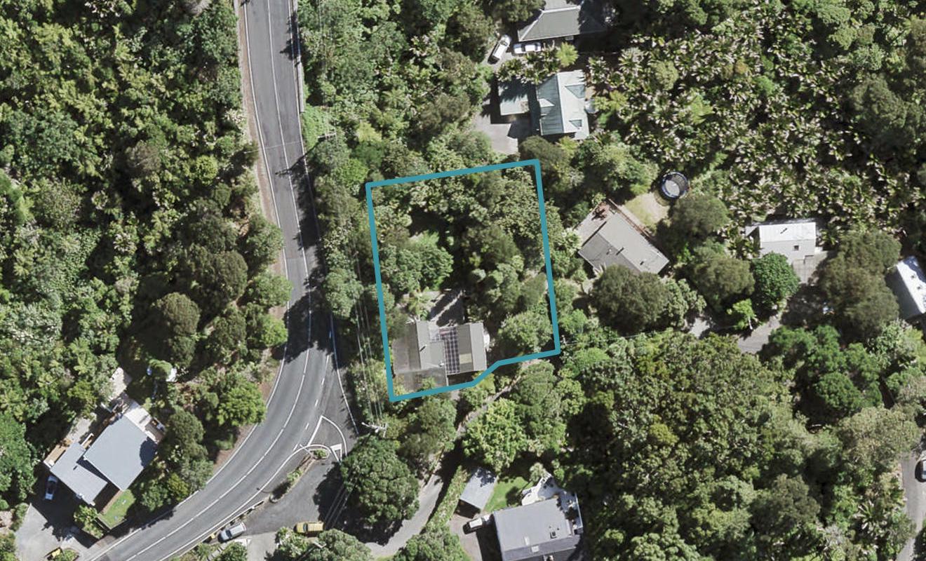 672 South Titirangi Road, Titirangi, Auckland - Carousel 1