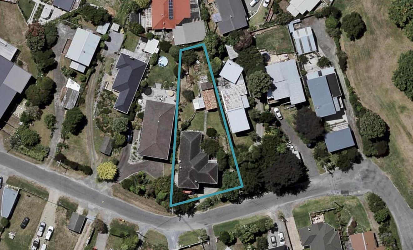 9 Kowhai Grove, Raumati Beach, Paraparaumu - Carousel 1