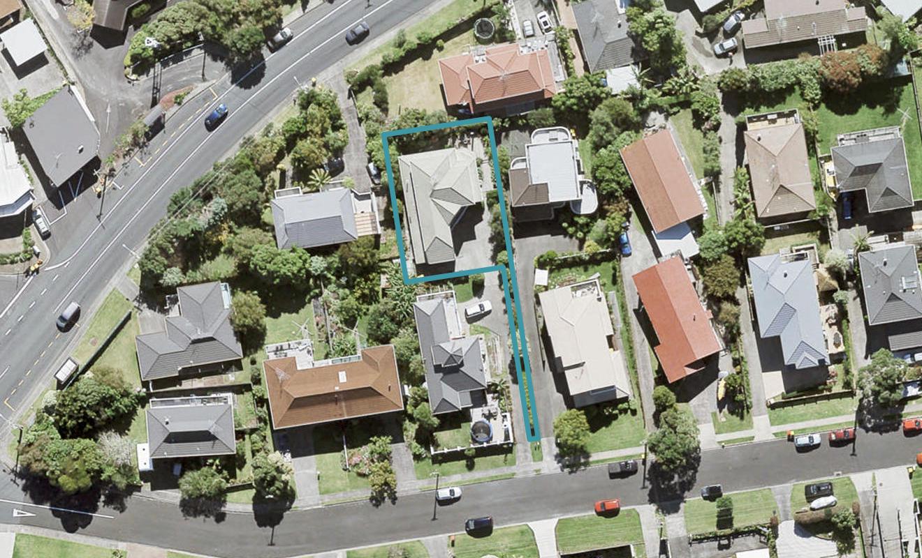 6A Ridge Road, Waiake, Auckland - Carousel 1