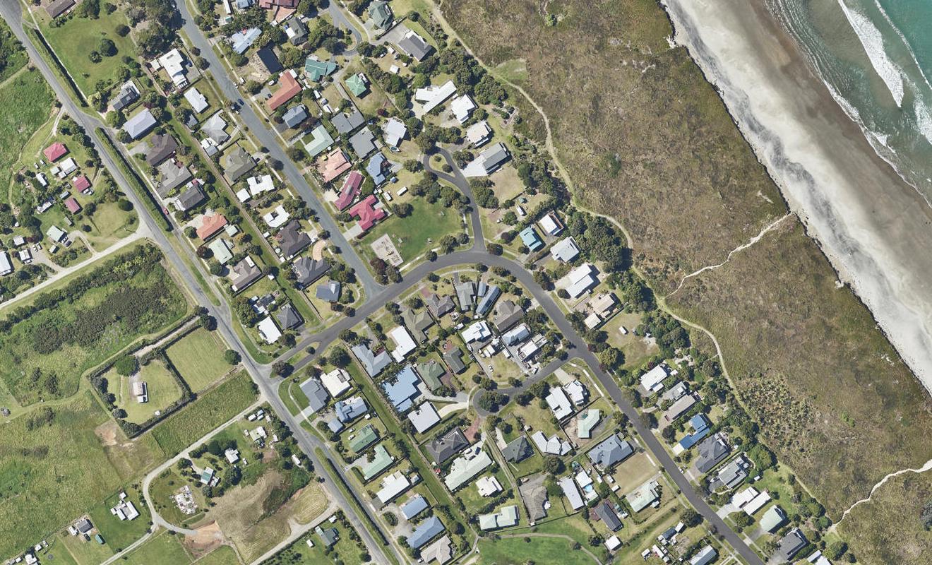 12A Bowentown Boulevard, Bowentown, Waihi Beach - Carousel 1