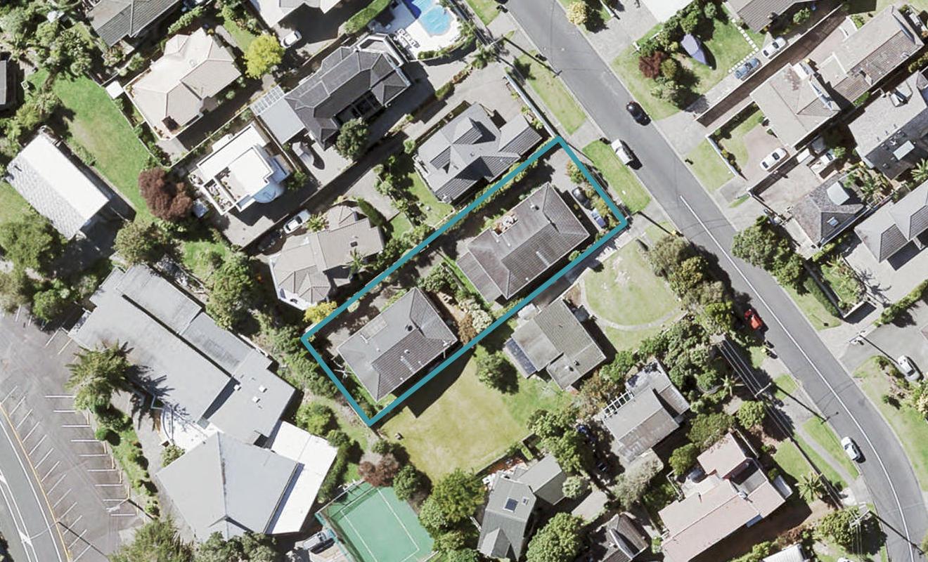 1/34 Gulf View Road, Murrays Bay, Auckland - Carousel 1