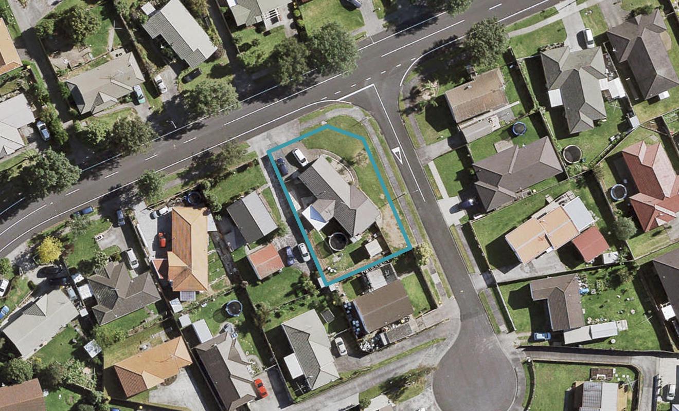 9 Skelton Avenue, Randwick Park, Auckland - Carousel 1