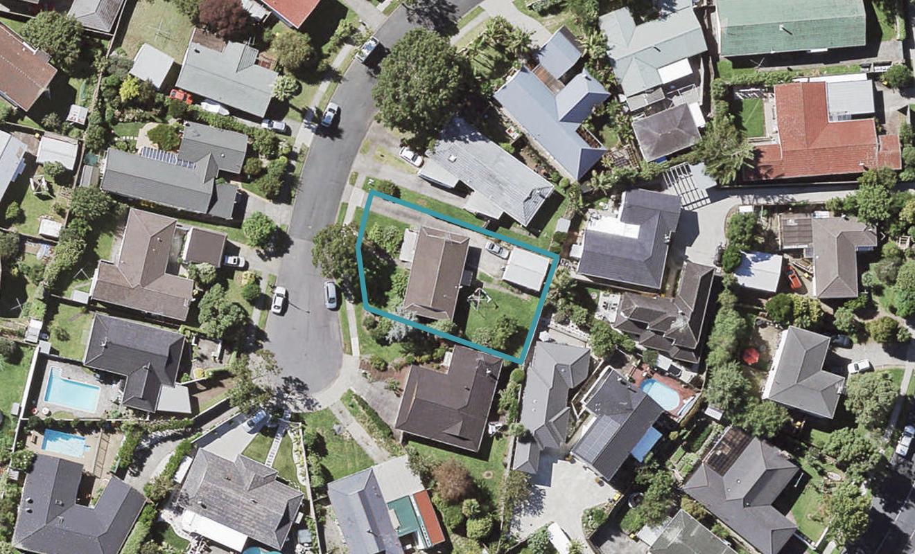 10 Pinero Place, Bucklands Beach, Auckland - Carousel 1