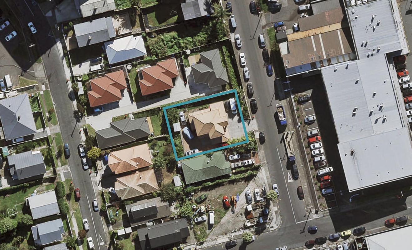 49 Queen Street, Otahuhu, Auckland - Carousel 1