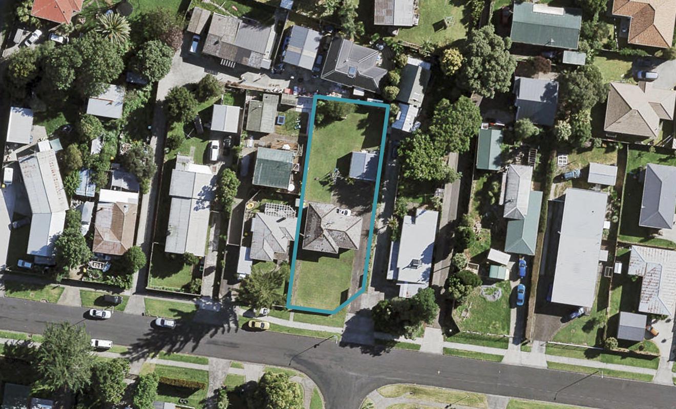 30 Blanes Road, Weymouth, Auckland - Carousel 1
