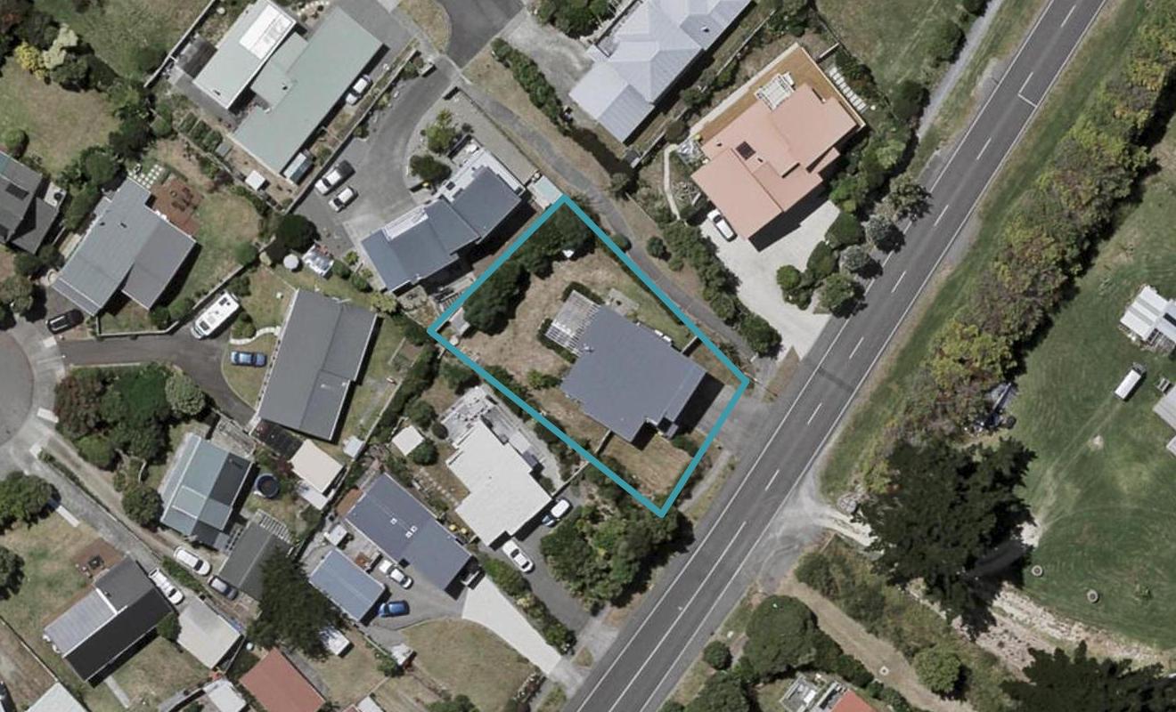 37 Rutherford Drive, Waikanae Beach, Waikanae - Carousel 1
