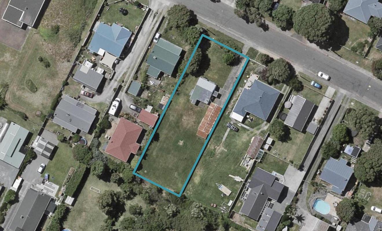 13 Toi Street, Otaki Beach, Otaki - Carousel 1