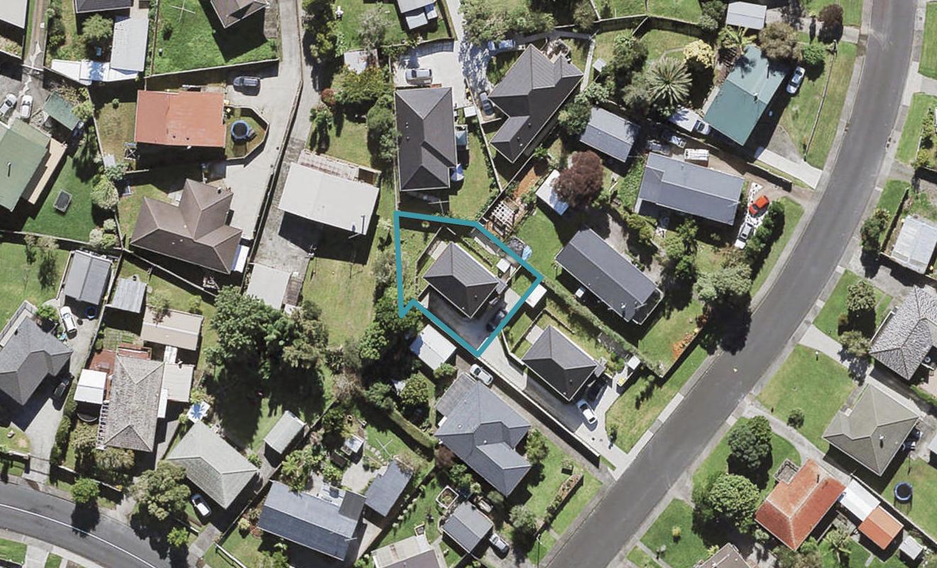 44B Thornlow Street, Glendene, Auckland - Carousel 1