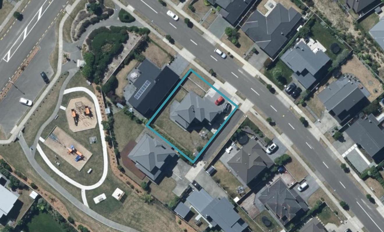 143 Te Puia Drive, Aotea, Porirua - Carousel 1
