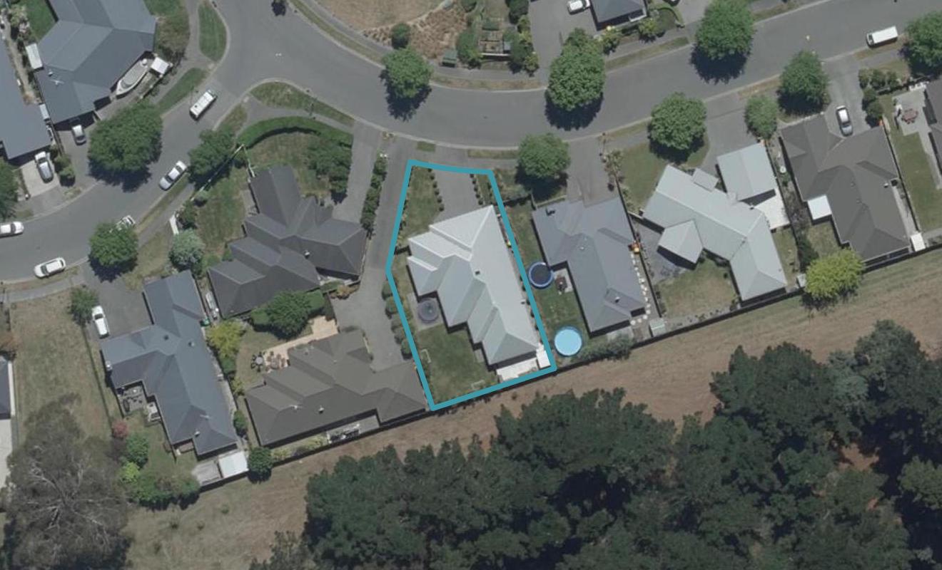 47 Pohutukawa Crescent, Parklands, Christchurch - Carousel 1