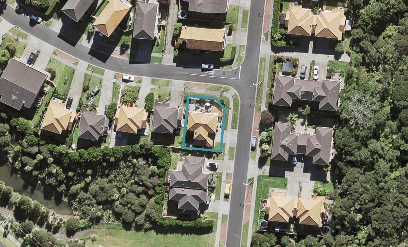 15 Greenbough Lane, Greenhithe, Auckland - Carousel 1