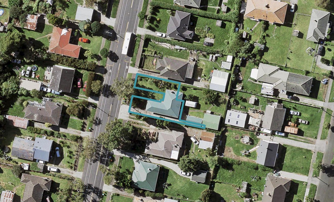36 Erima Avenue, Point England, Auckland - Carousel 1