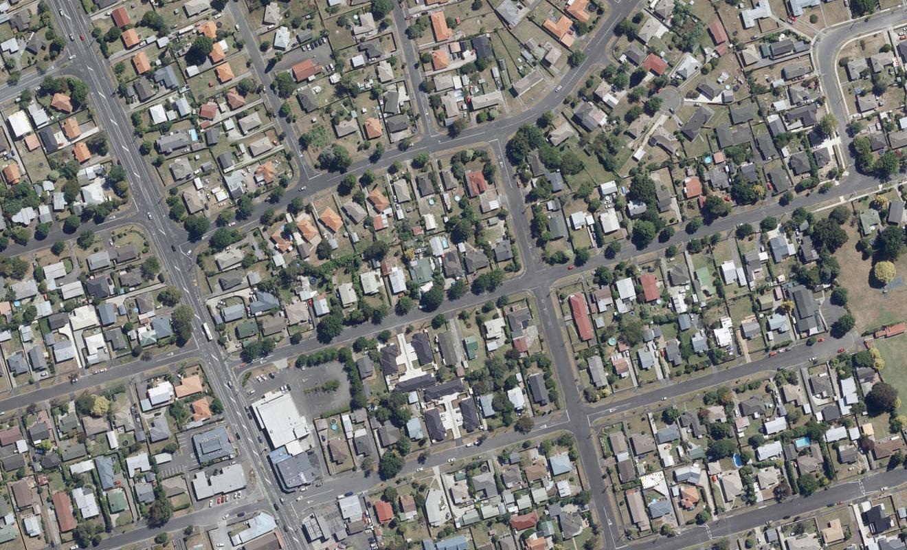 13 Marshall Street, Fairfield, Hamilton - Carousel 1