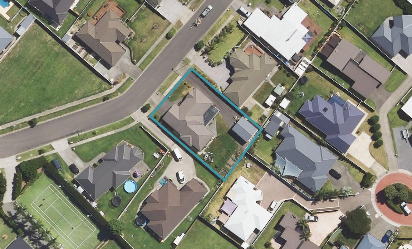 10 Sterling Park, Lytton West, Gisborne - Carousel 1