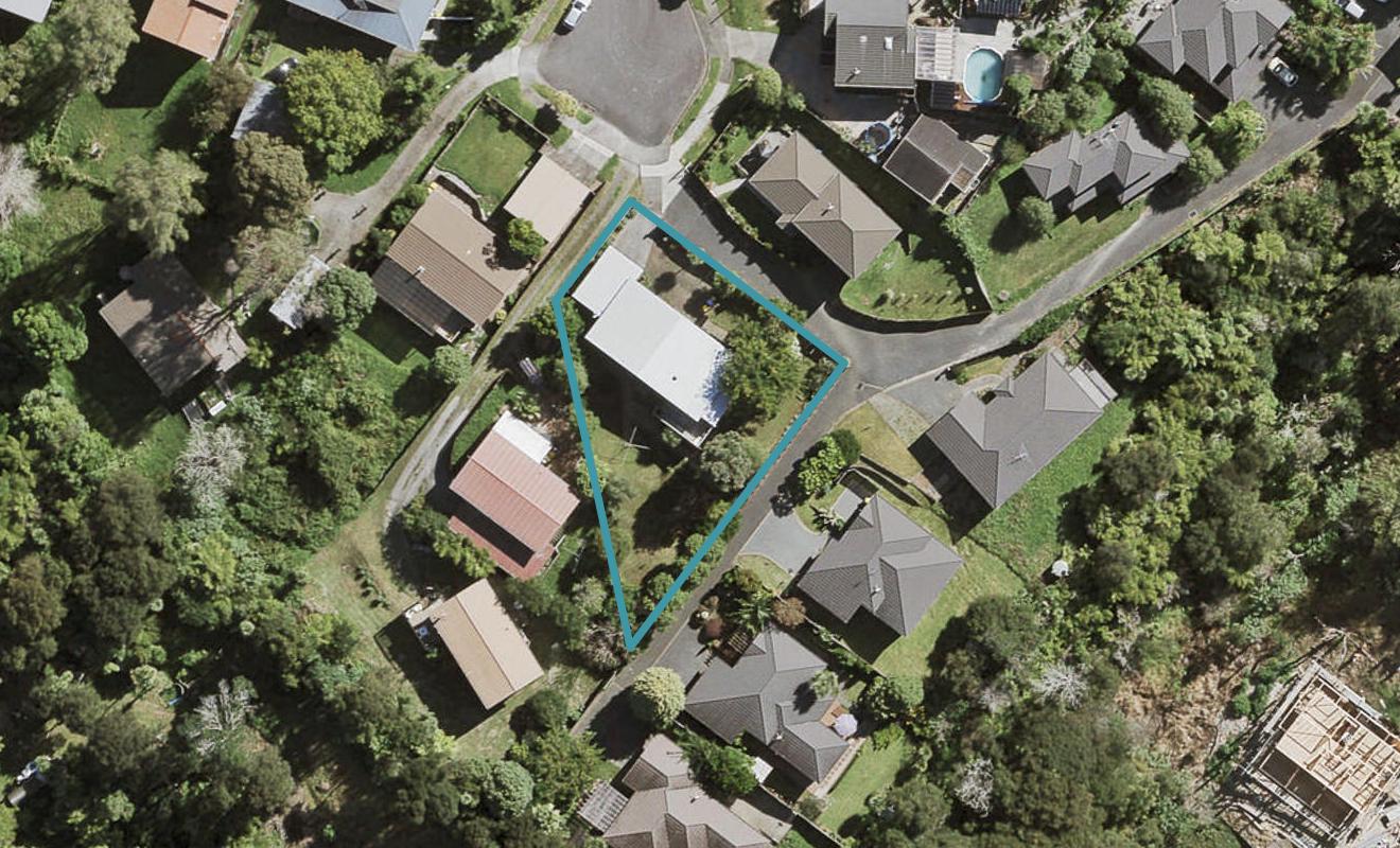 19 McKinley Road, Sunnyvale, Auckland - Carousel 1
