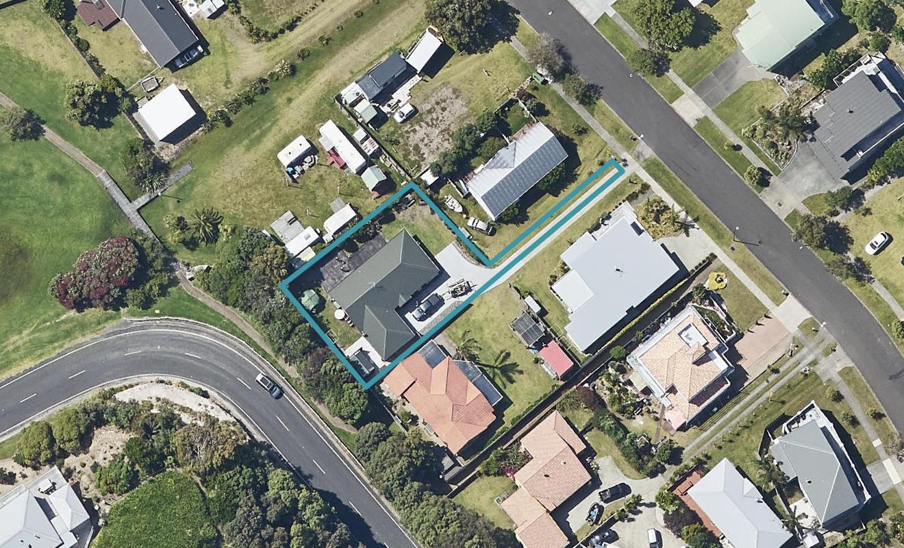 42 Bowentown Boulevard, Bowentown, Katikati - Carousel 1
