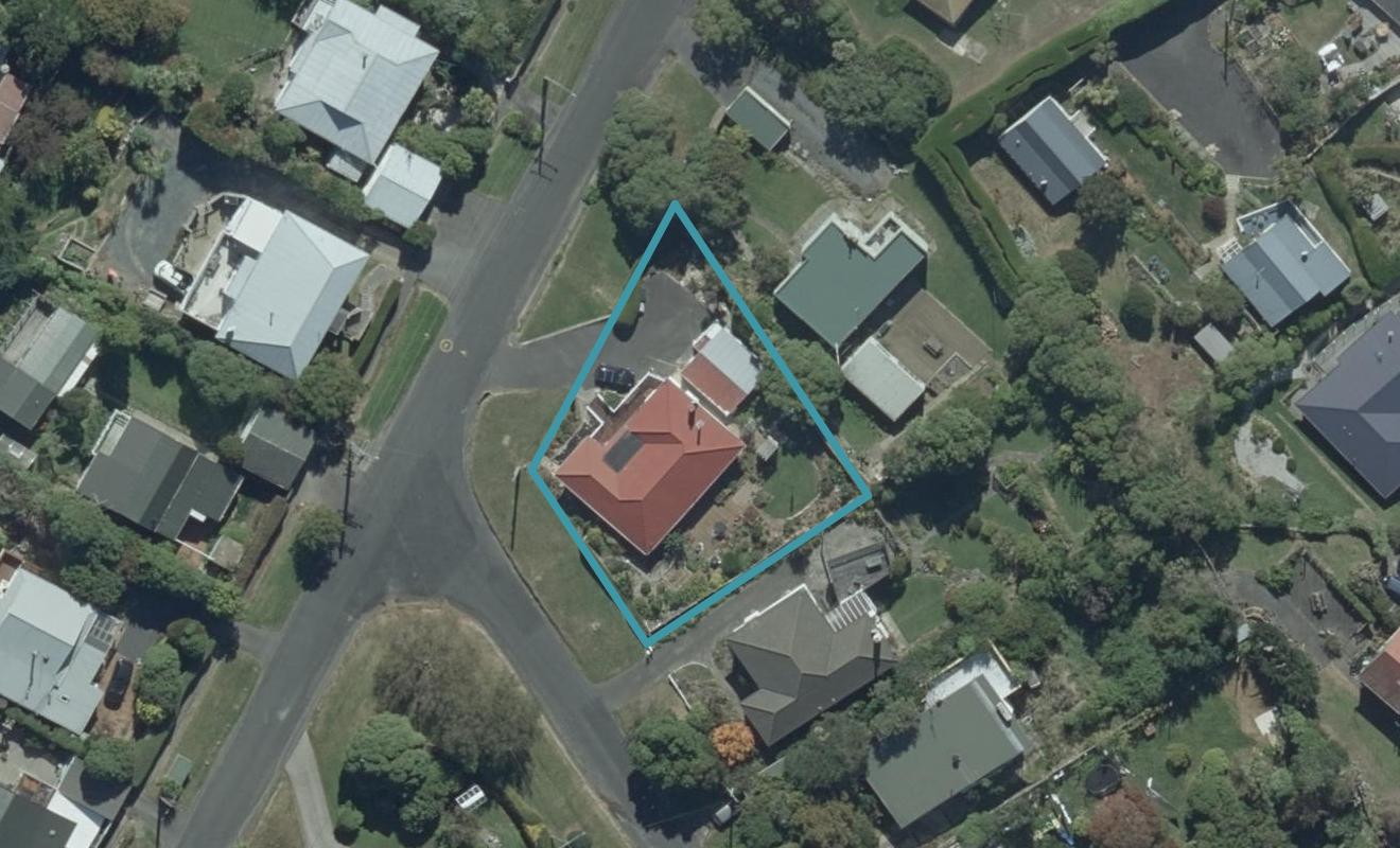 5 Jane Street, Macandrew Bay, Dunedin - Carousel 1