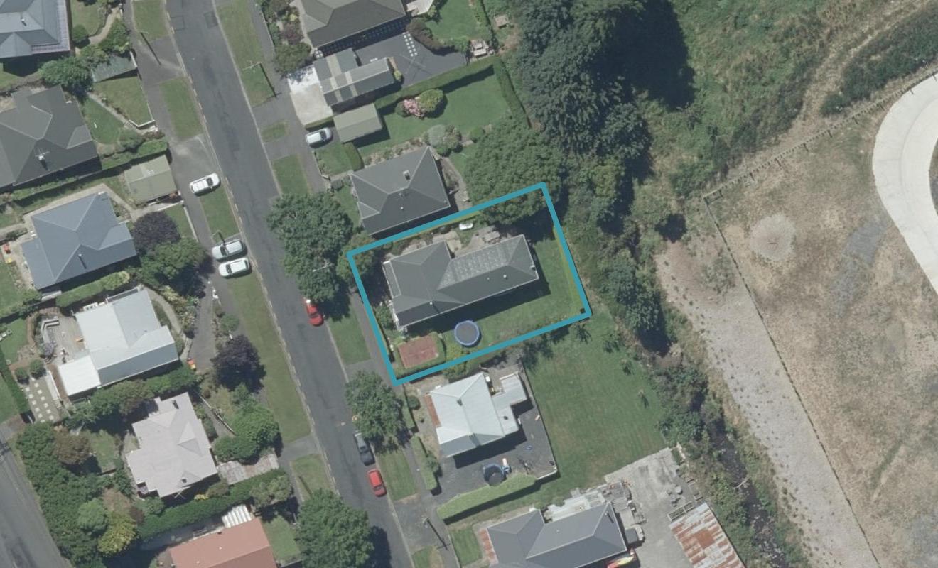 14 Glenross Street, Glenross, Dunedin - Carousel 1