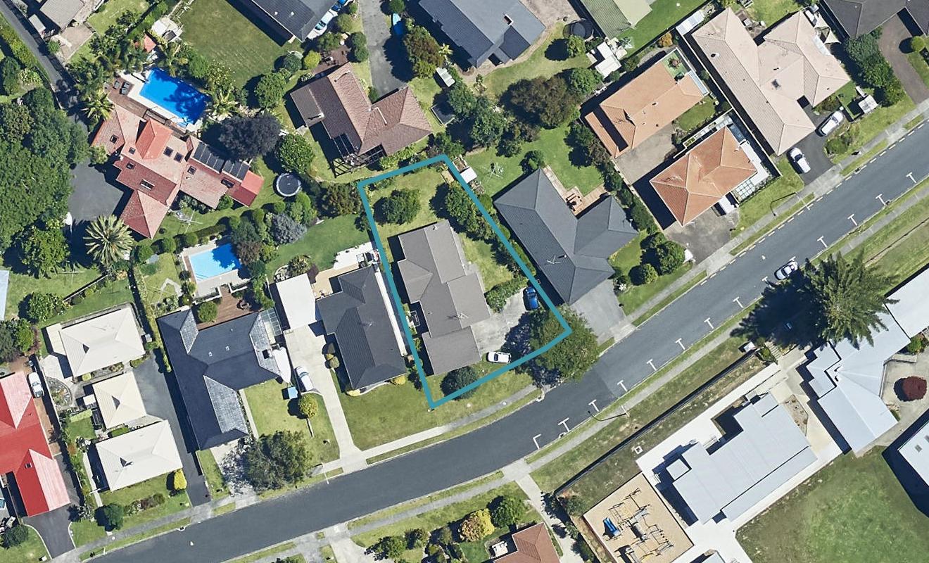 23 Clivedene Street, Matua, Tauranga - Carousel 1