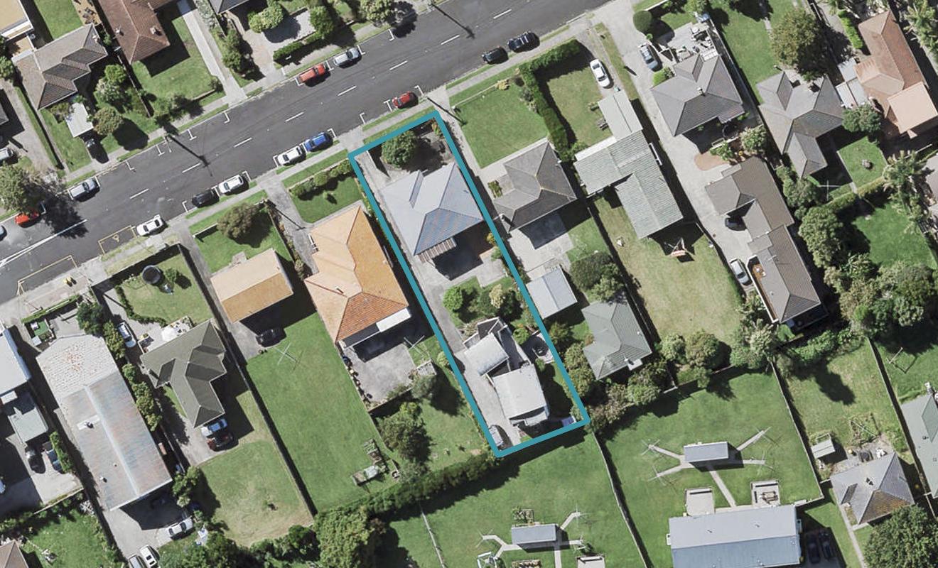2/21 Williamson Avenue, Belmont, Auckland - Carousel 1