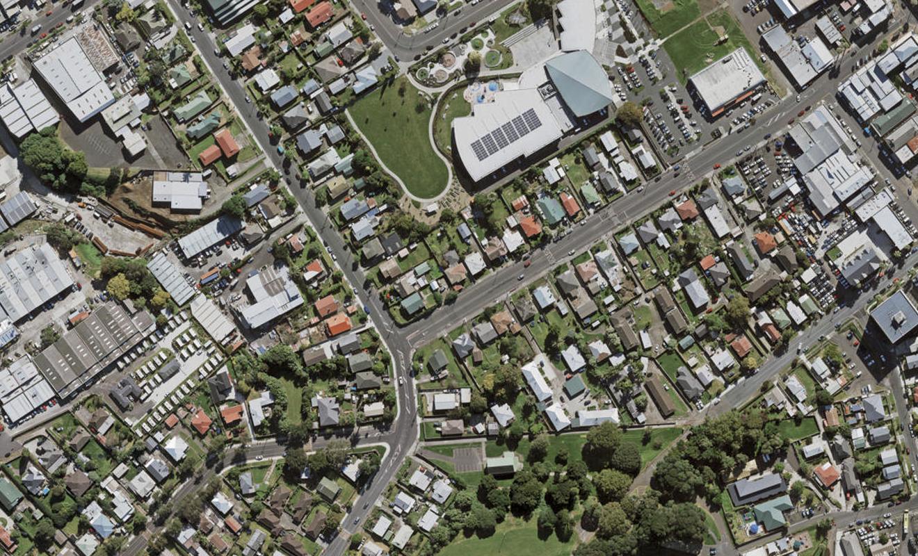 61 Hall Avenue, Otahuhu, Auckland - Carousel 1