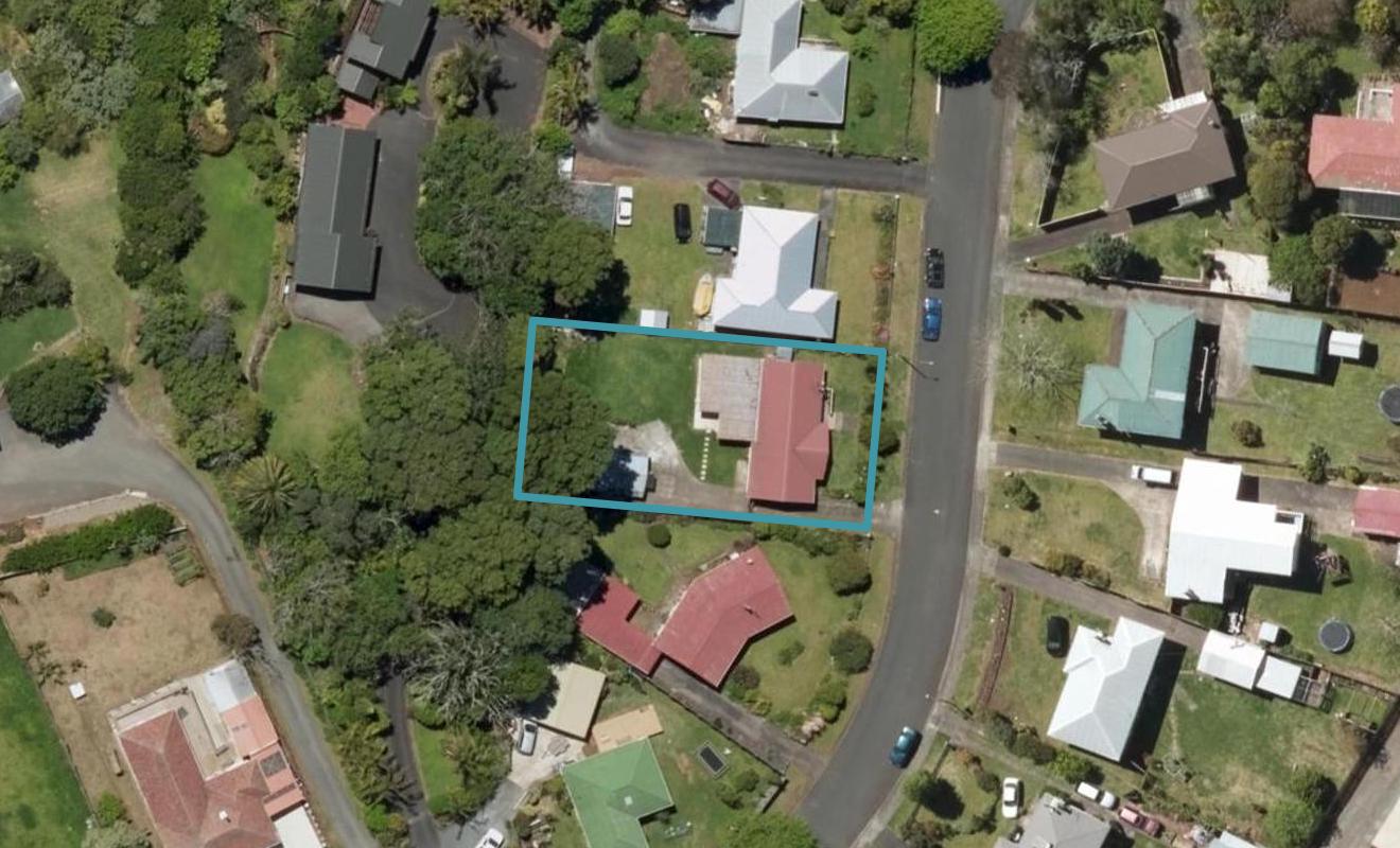 6 Mcinnes Avenue, Kamo, Whangarei - Carousel 1