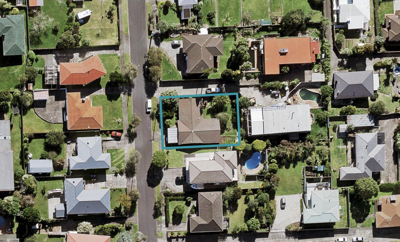 10 Letterkenny Place, Blockhouse Bay, Auckland - Carousel 1