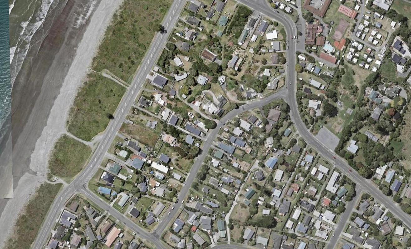 13 Babbacombe Avenue, Otaki Beach, Otaki - Carousel 1