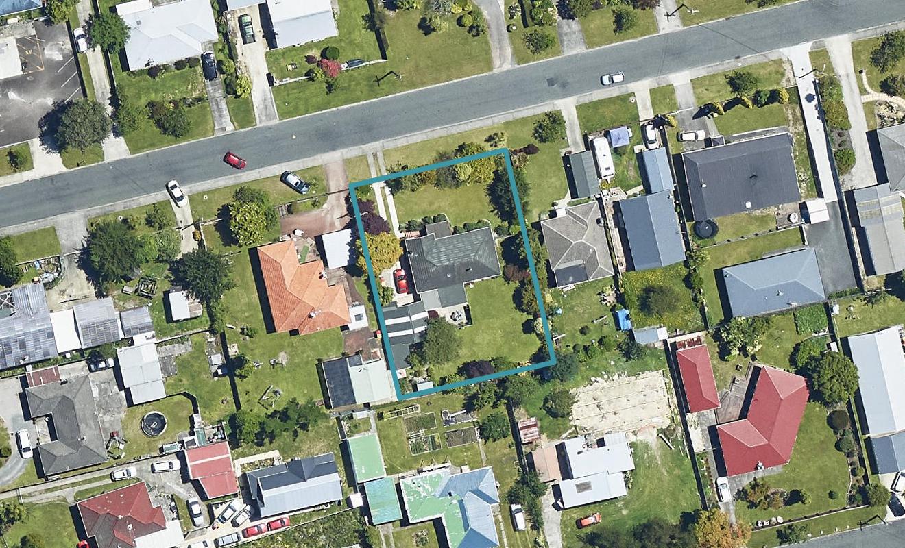 3 Cochrane Street, Fairy Springs, Rotorua - Carousel 1