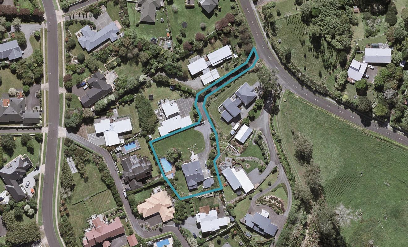 58 Veale Road, Frankleigh Park, New Plymouth - Carousel 1