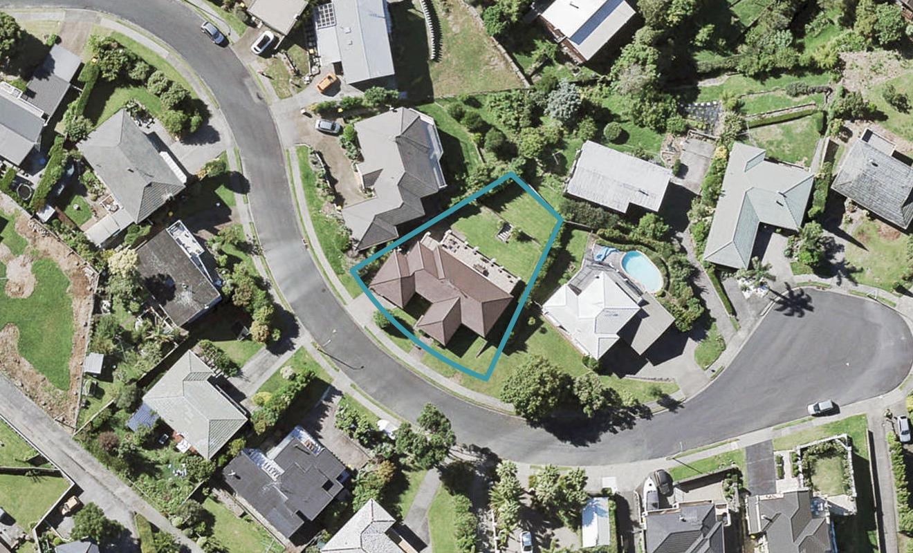12 Callender Place, Shelly Park, Auckland - Carousel 1
