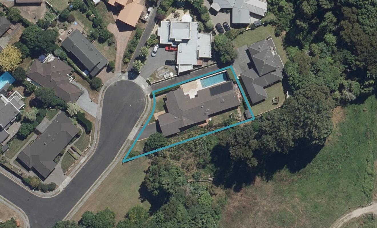 21 Longwood Place, Harrowfield, Hamilton - Carousel 1