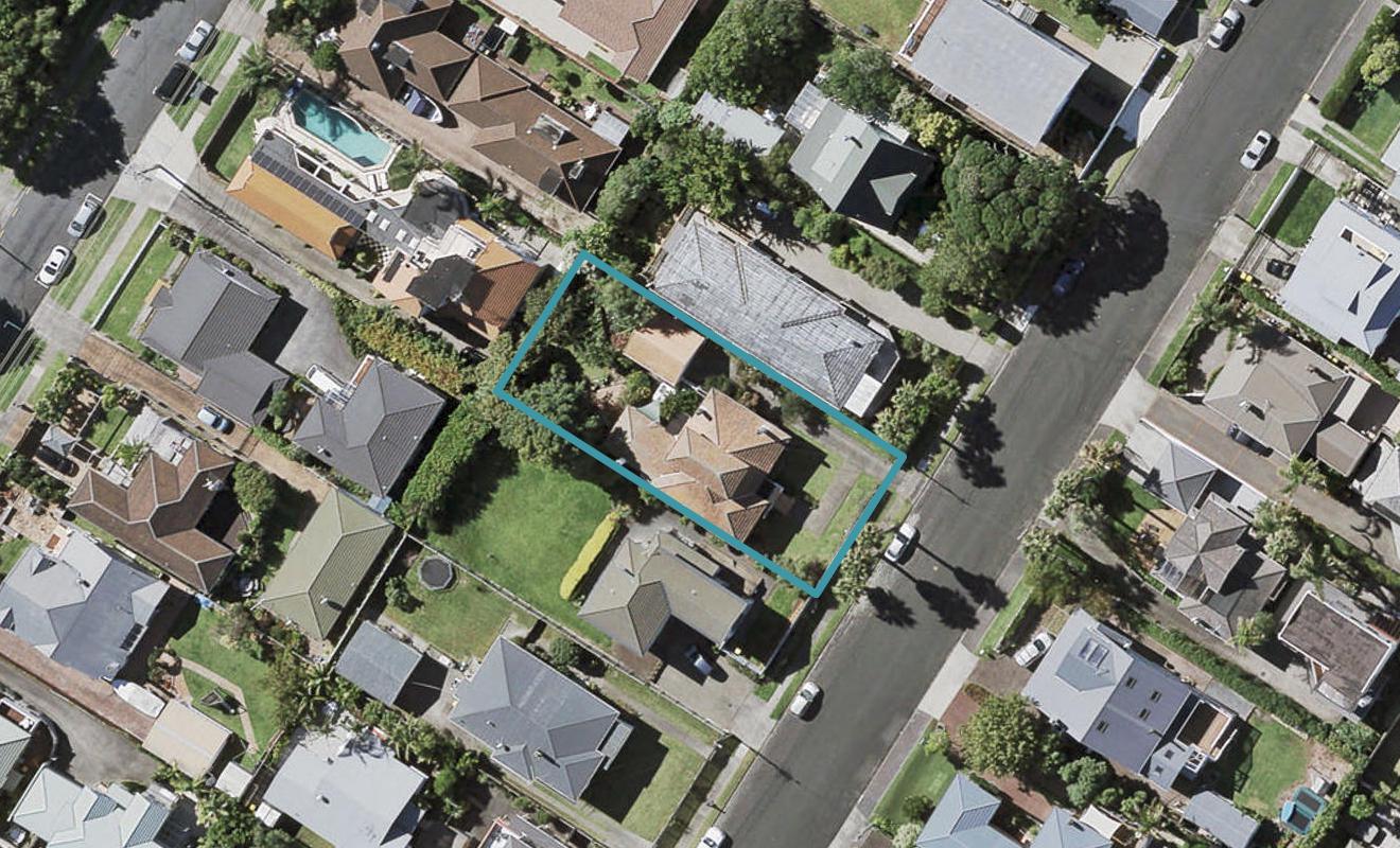13 Bayview Road, Hauraki, Auckland - Carousel 1