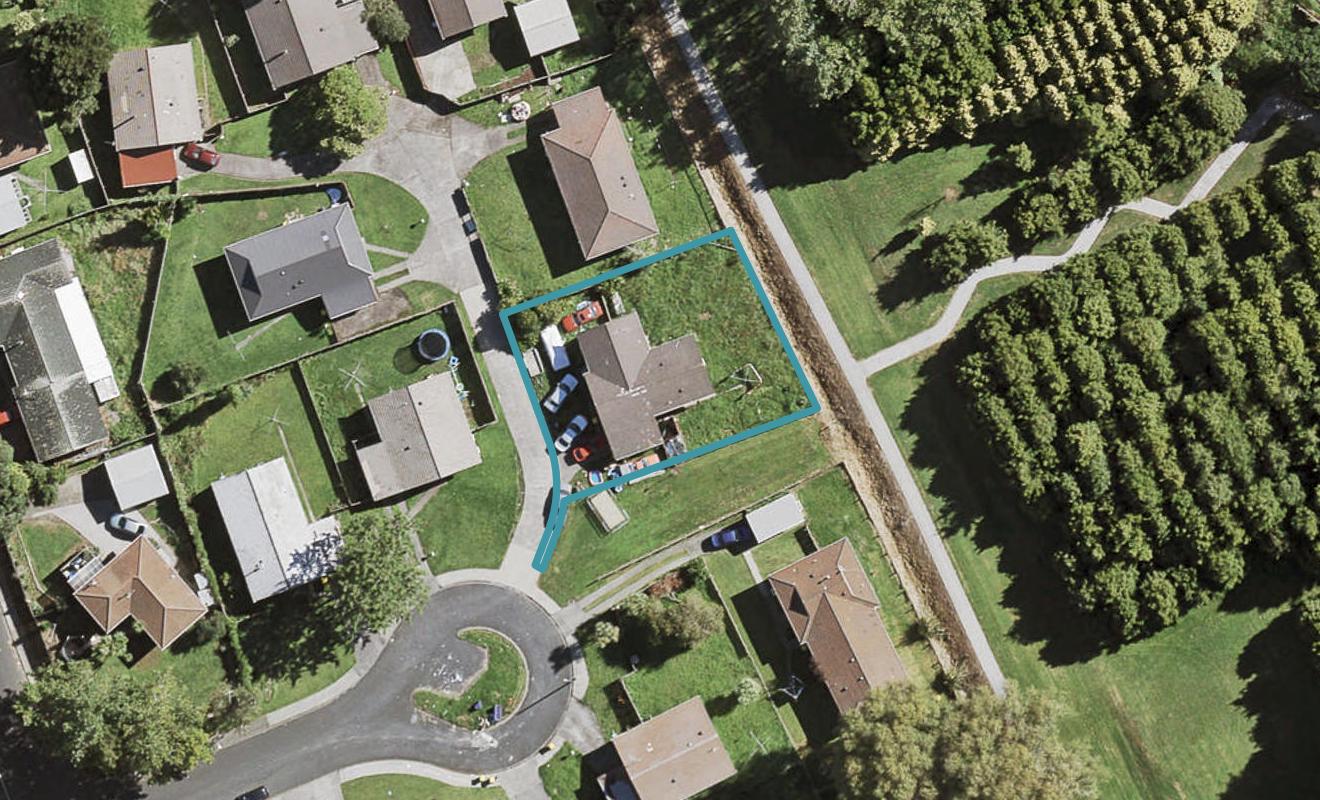 12 Fulmen Place, Red Hill, Papakura - Carousel 1