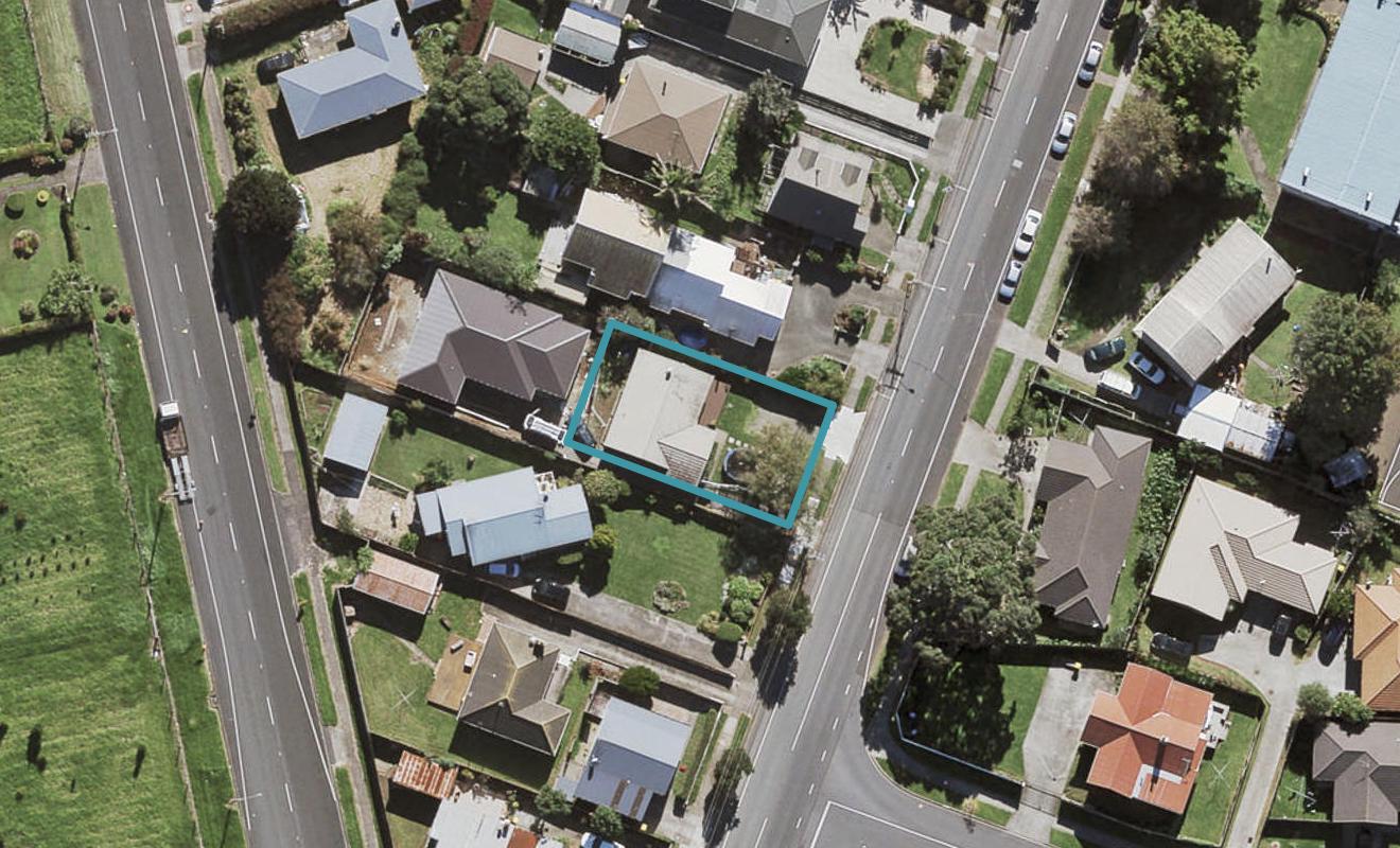 120 Mountain Road, Mangere Bridge, Auckland - Carousel 1