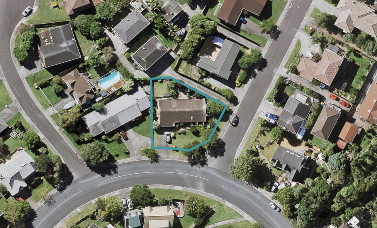 33 Centorian Drive, Windsor Park, Auckland - Carousel 1