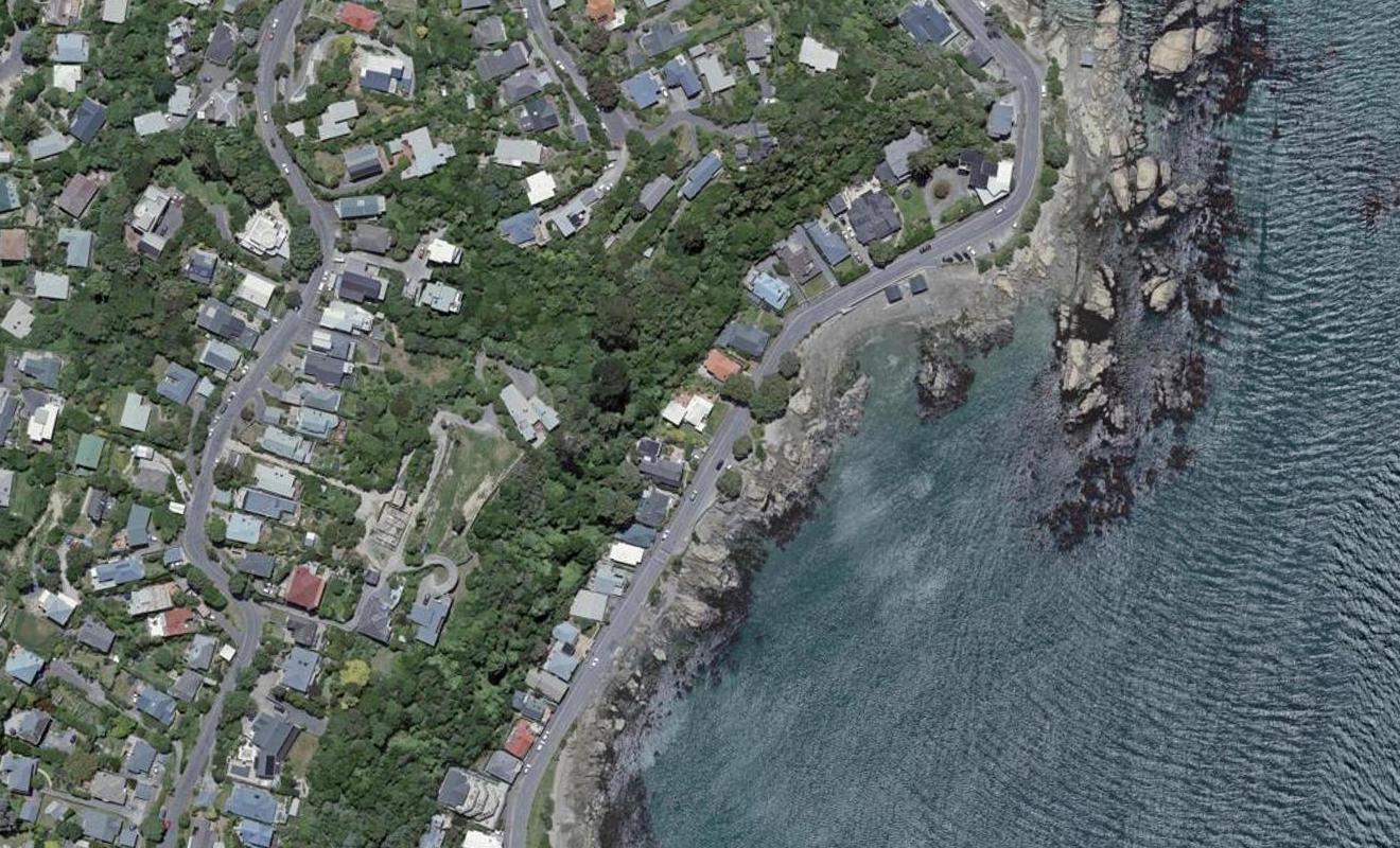 311 Karaka Bay Road, Karaka Bays, Wellington - Carousel 1
