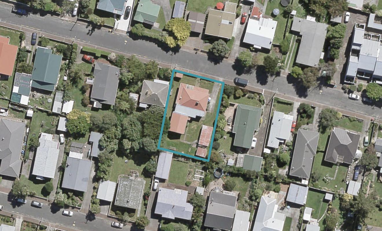 12 Valentine Street, Alicetown, Lower Hutt - Carousel 1