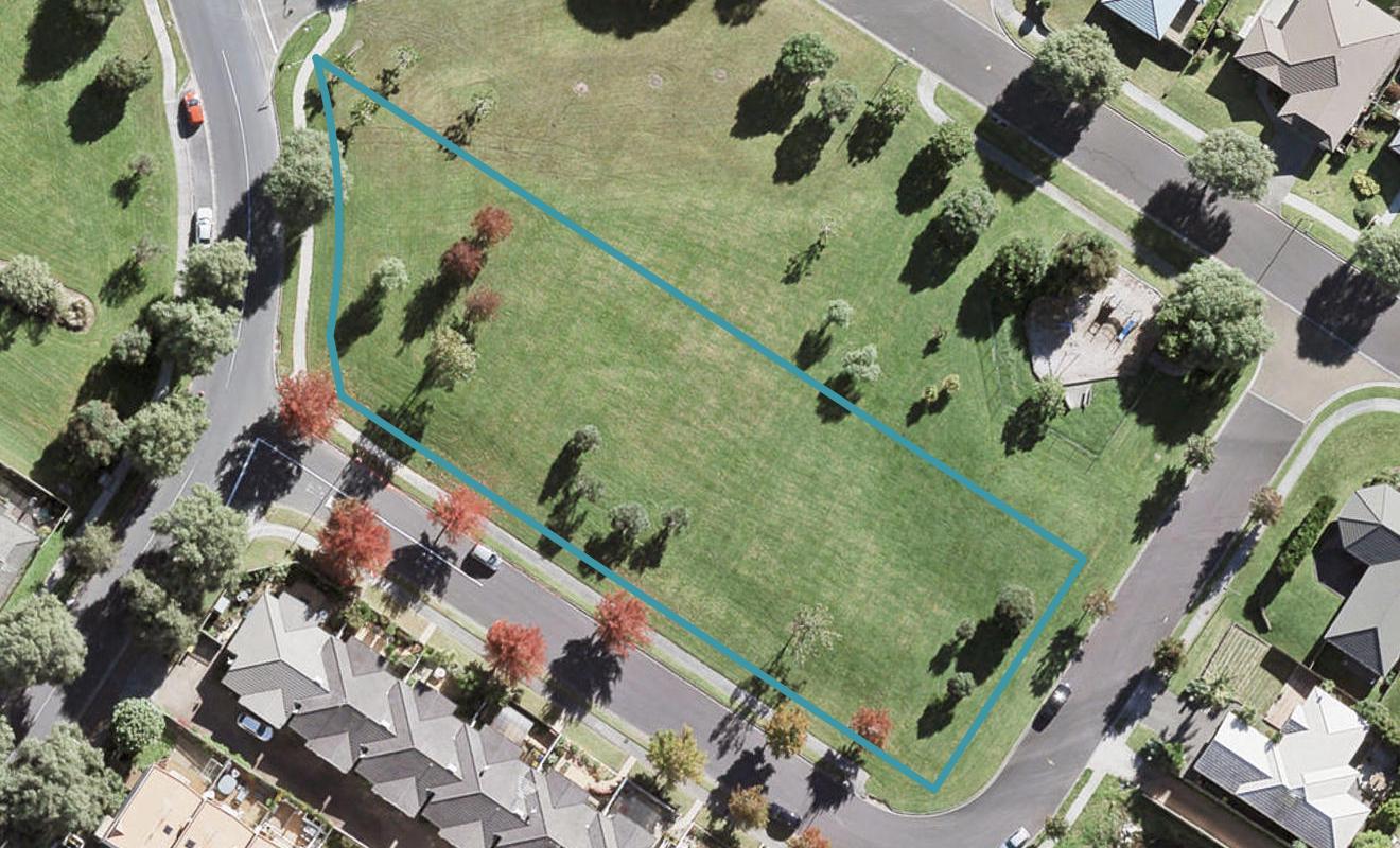 9-13/3 Fields Parade, Oteha, Auckland - Carousel 1