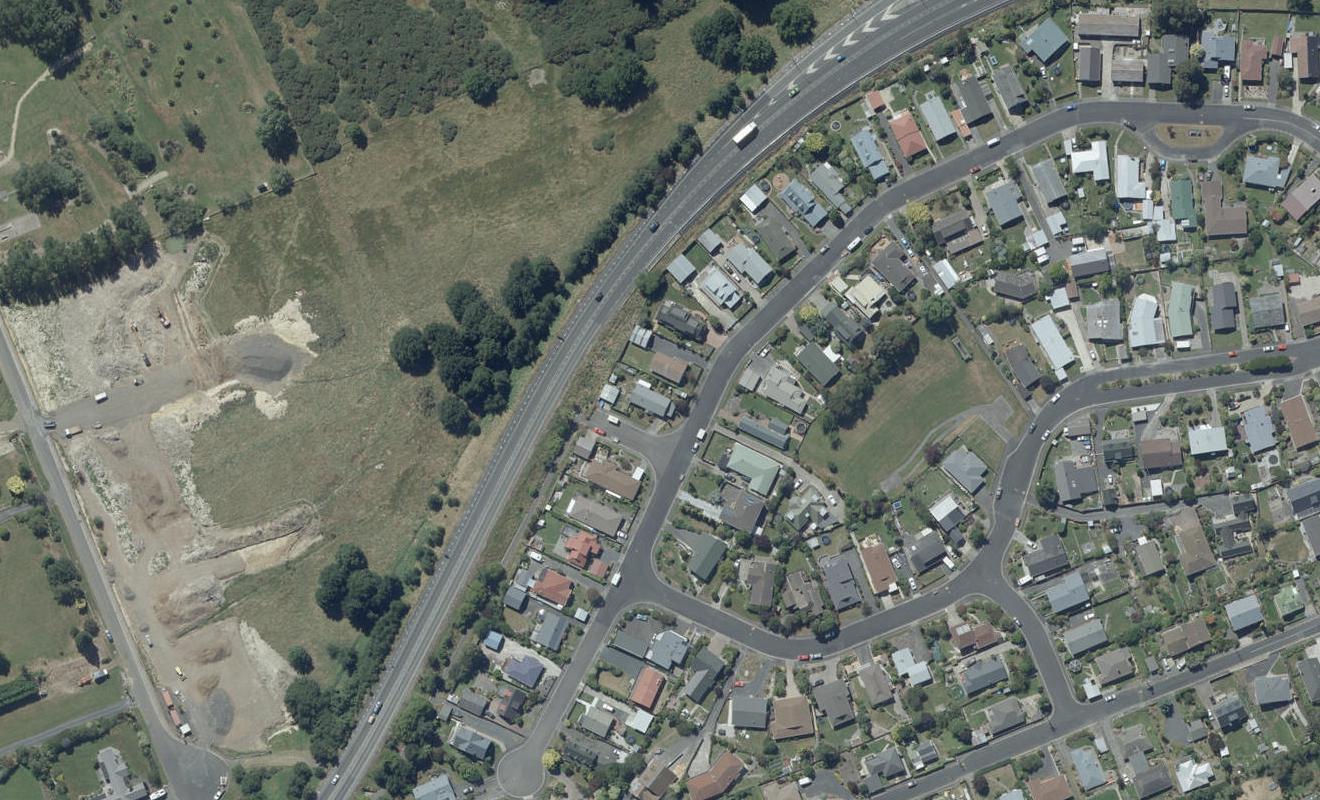 65 Kinmont Crescent, Kinmont Park, Mosgiel - Carousel 1