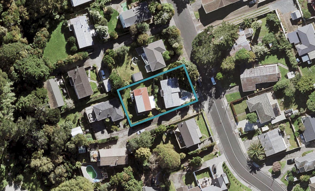 2/15 Hellyers Street, Birkdale, Auckland - Carousel 1