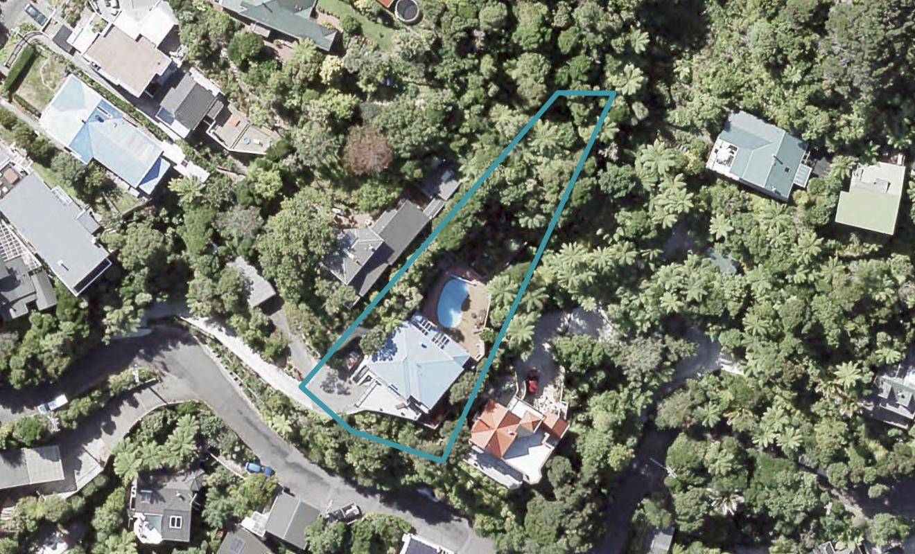 46 Ferry Road, Days Bay, Lower Hutt - Carousel 1