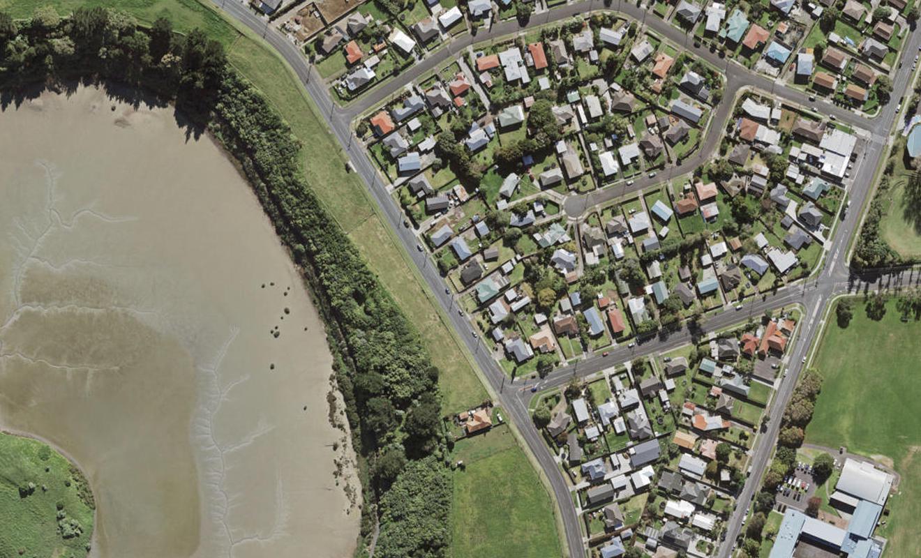177 Wallace Road, Mangere Bridge, Auckland - Carousel 1