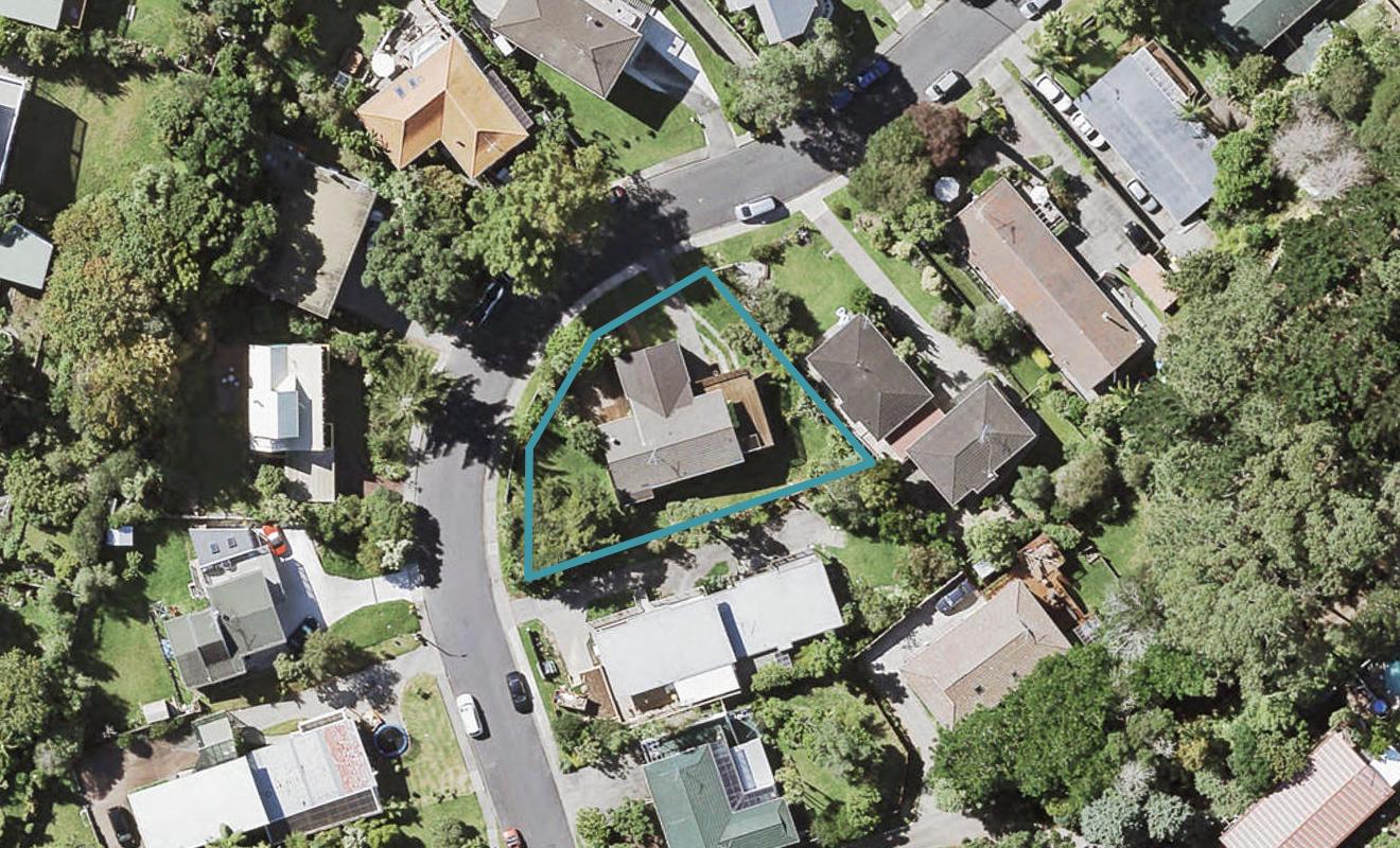18 Malters Place, Browns Bay, Auckland - Carousel 1
